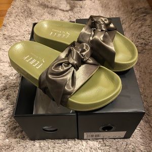 Fenty bow tie slides